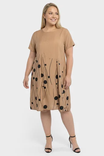 Fekete ruha fehér mintákkal