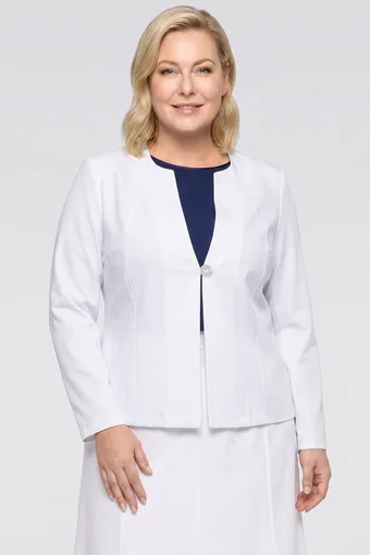 Fehér blézer zsebekkel
