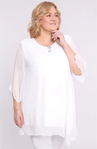 Fehér sifon tunika brossal