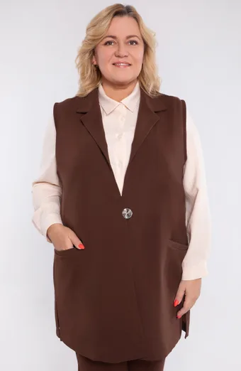 Barna mellény zsebekkel