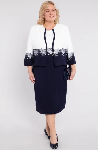 Elegáns sötétkék öltöny rózsákkal